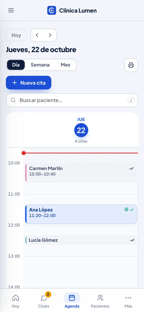 Agenda semanal de la clínica con las citas coloreadas por tipo: primera visita, tratamiento y revisión (en el móvil)
